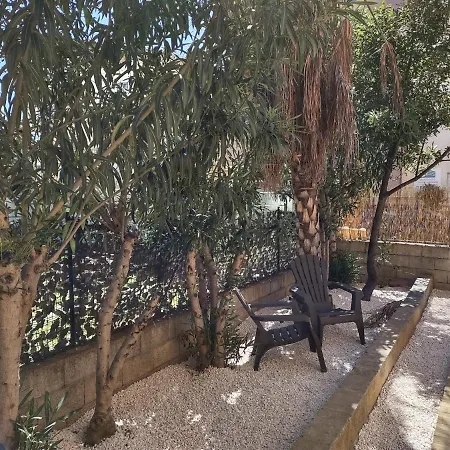Dom wakacyjny Corallo With Private Garden *