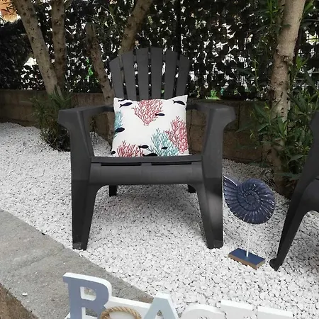 Corallo With Private Garden 奧爾比亞