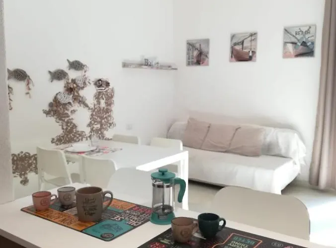 Semesterbostad Corallo With Private Garden *