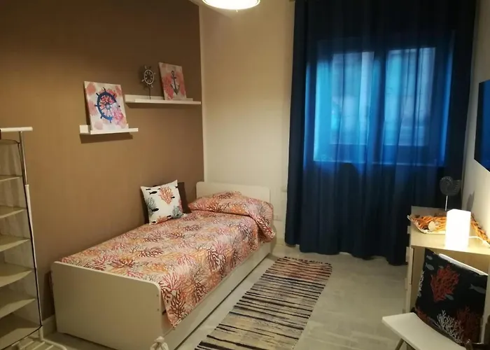 Semesterbostad Corallo With Private Garden